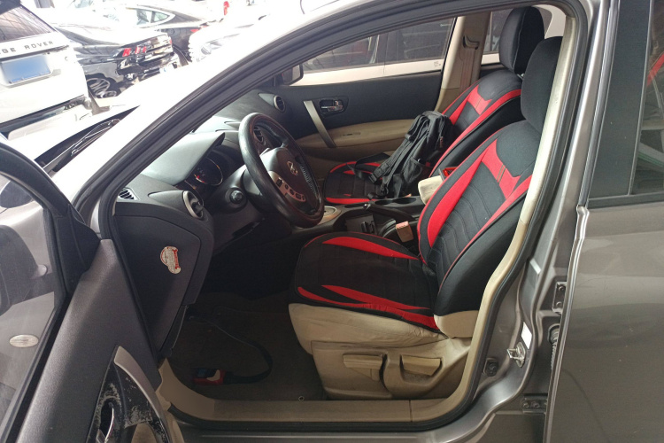 日产 逍客 2012款 2.0XL 火 CVT 2WD中控内饰19