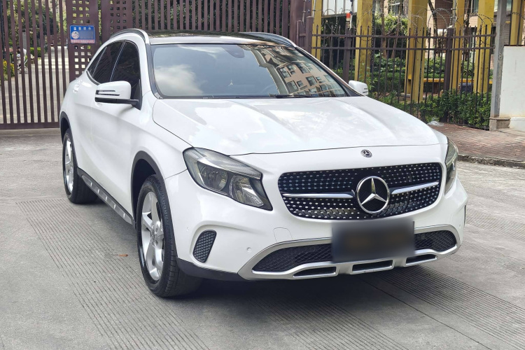 奔驰GLA 2018款 GLA 200 动感型车身外观6002