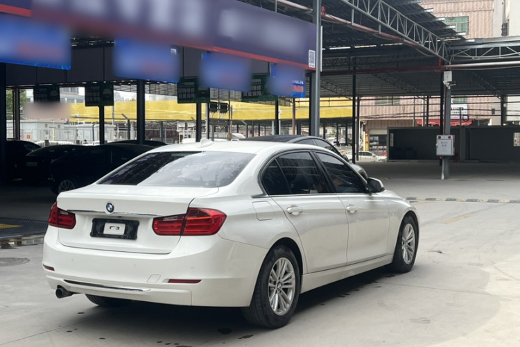 宝马3系 2015款 320Li 超悦版时尚型车身外观6007