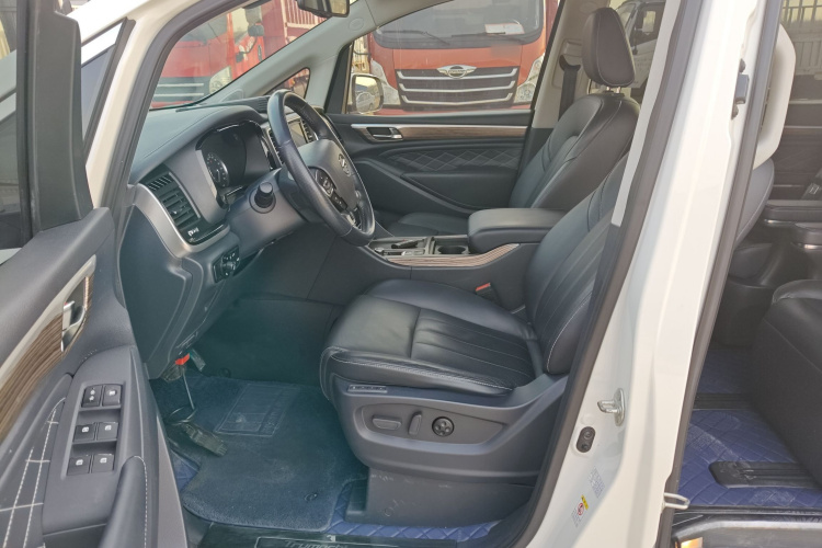 广汽传祺 传祺M8 2020款 大师版 390T 至尊版中控内饰19