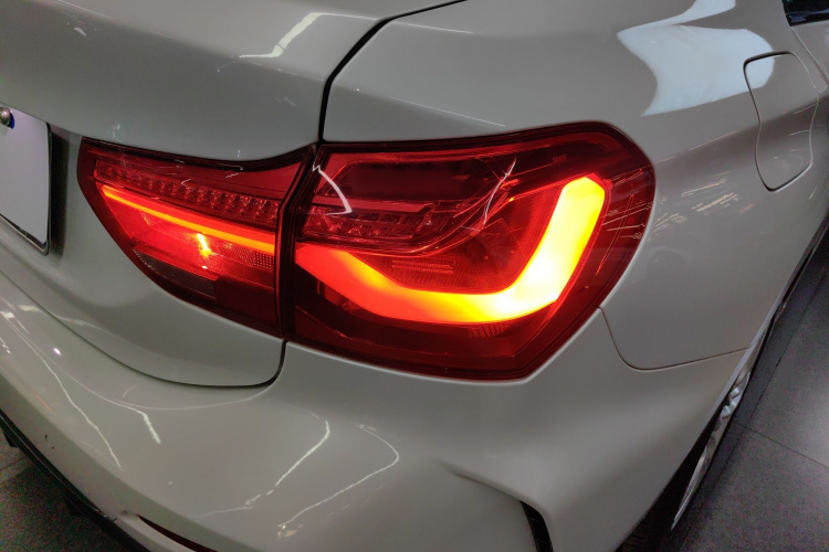 宝马1系 2020款 120i M运动套装车身外观6006