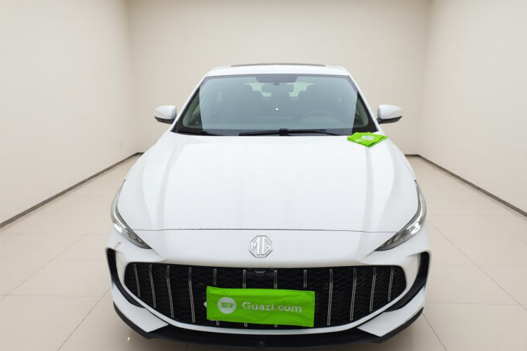 名爵 MG5 2025款 180DVVT 全球豪华版车身外观2