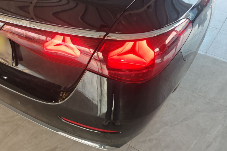 奔驰E级 2024款 E 300 L 豪华型车身外观6006