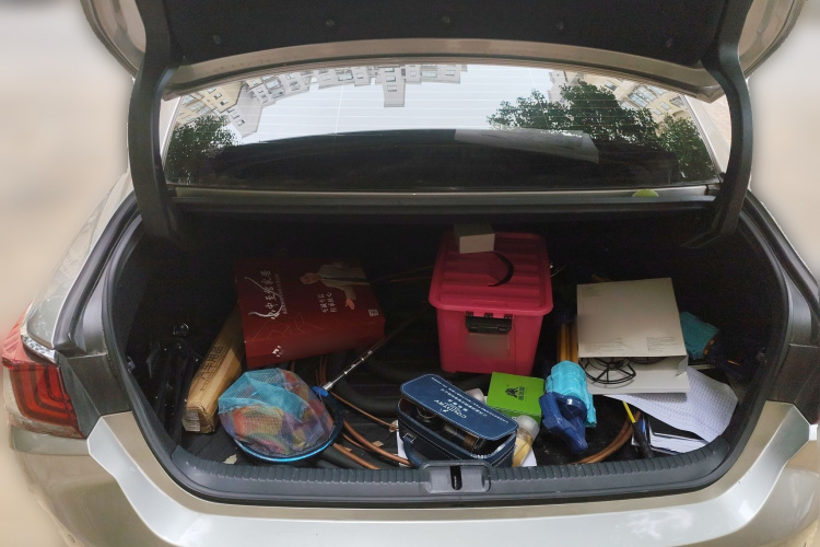 雷克萨斯ES 2022款 200 卓越版中控内饰23