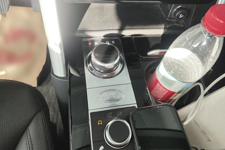 路虎 发现 2017款 3.0 SC V6 HSE局部细节18