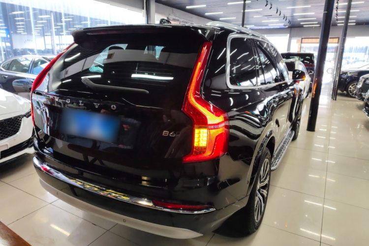 沃尔沃XC90 2022款 B6 智雅豪华版 7座车身外观6005