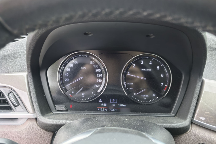 宝马X1 2019款 sDrive18Li 尊享型中控内饰7004