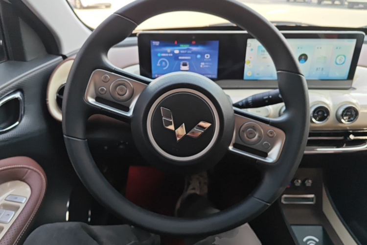 五菱汽车 五菱缤果 2024款 333km 悦享款中控内饰13