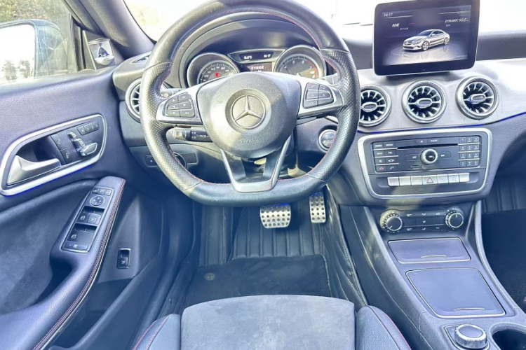 奔驰CLA 2016款 改款 CLA 220 4MATIC局部细节13