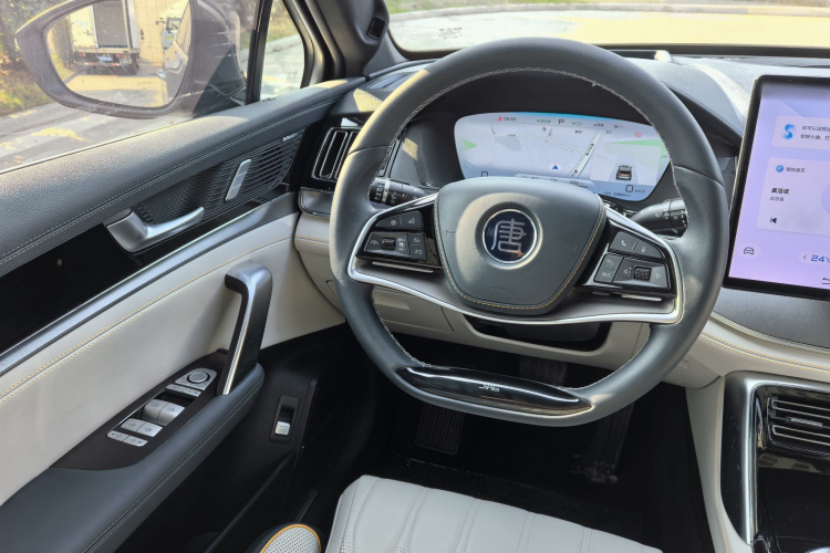 比亚迪 唐新能源 2022款 EV 600KM 尊享型局部细节13