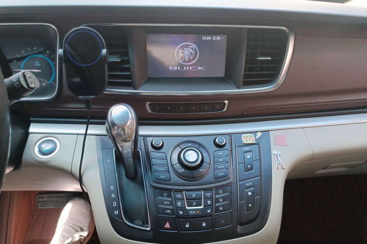 别克GL8 2014款 3.0L XT豪华商务旗舰版局部细节16