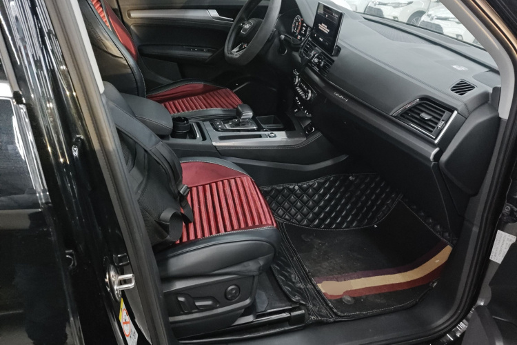 奥迪Q5L 2022款 40T 时尚动感型局部细节41