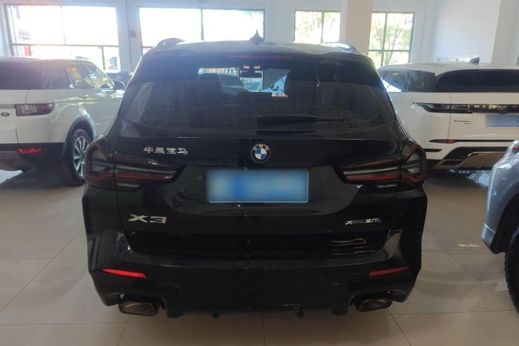 宝马X3 2023款 改款 xDrive30i 领先型 M曜夜套装车身外观6