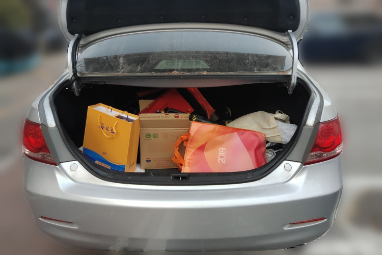 丰田 凯美瑞 2007款 240G 豪华版中控内饰23