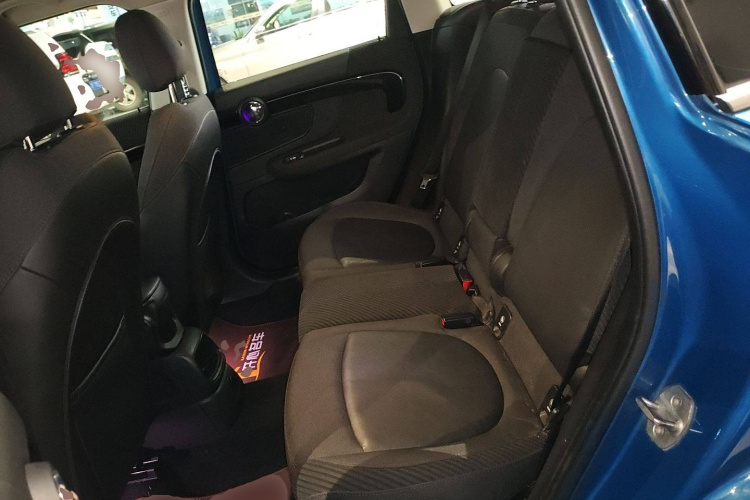 MINI Countryman 2017款 1.5T COOPER ALL4中控内饰21