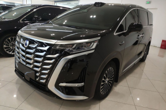 腾势D9 2025款 DM-i 智驾版 1020 四驱旗舰型