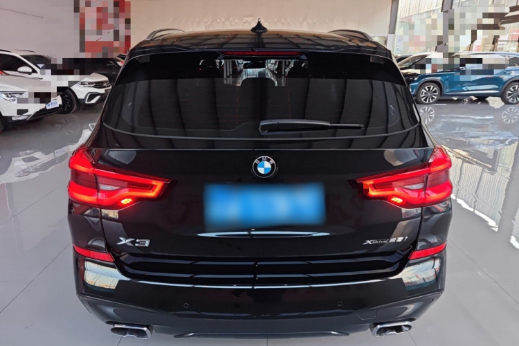 宝马X3 2020款  xDrive28i M运动套装车身外观6