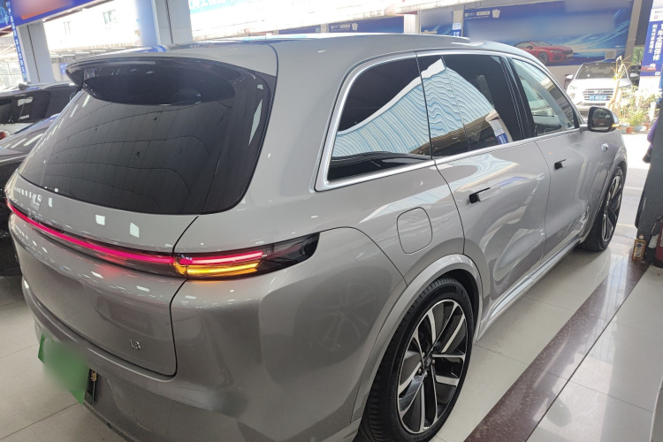 理想汽车 理想L8 2023款 Pro车身外观7