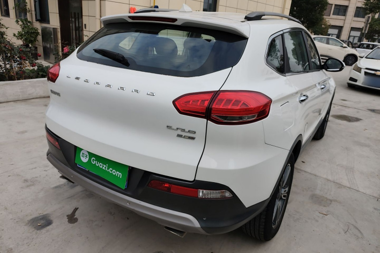 猎豹汽车 猎豹CS10 2015款 2.0T 手动卓越型车身外观7