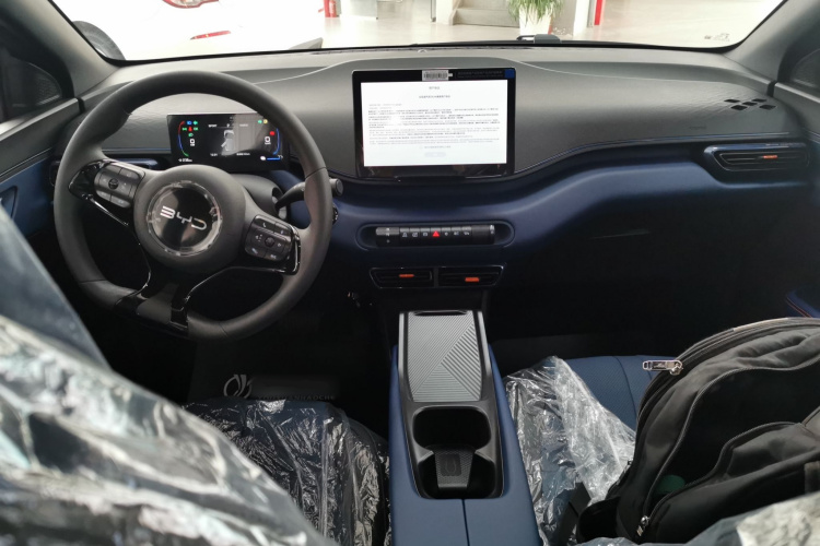 比亚迪 海鸥 2025款 305km 活力版中控内饰7002