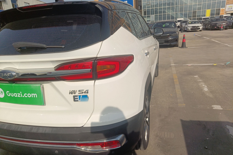 江汽集团 江淮iEVS4 2019款 豪华智享型车身外观9