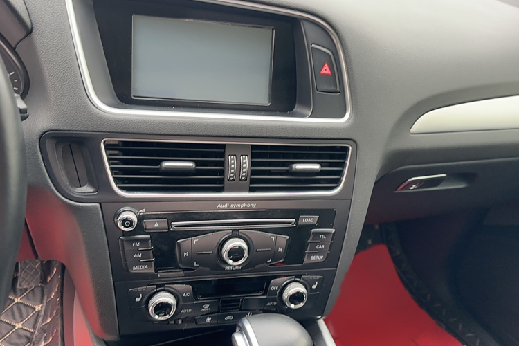 奥迪Q5 2017款 40 TFSI 技术型局部细节16