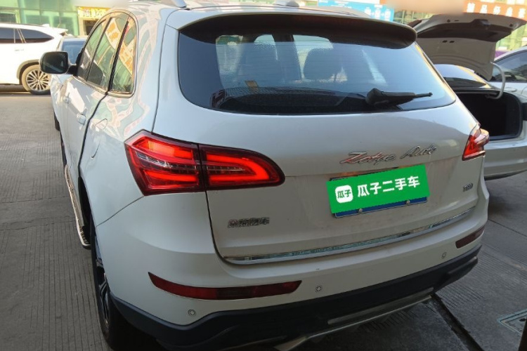 众泰T600 2016款 运动版 1.5T 手动豪华型车身外观6