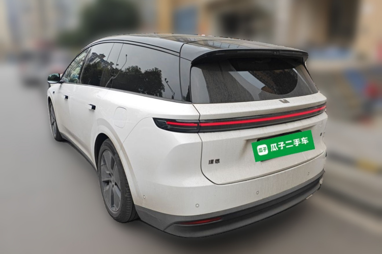 理想汽车 理想i8 2025款 标准版车身外观5