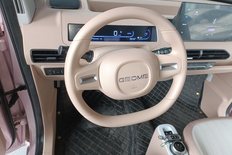 吉利银河 2024款 熊猫mini 200km 耐力熊中控内饰13