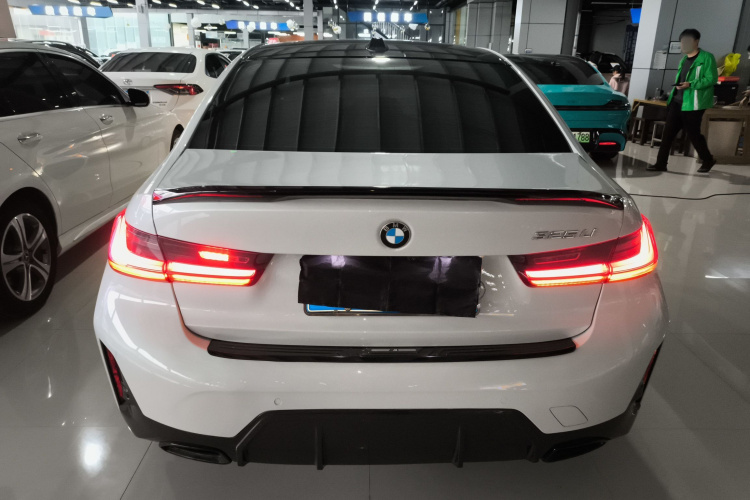 宝马3系 2024款 325Li M运动套装车身外观6