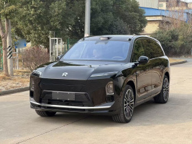 蔚来ES8 2026款 六座行政签名版