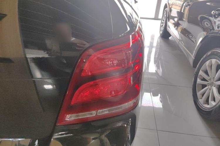 奔驰GLK级 2015款 GLK 260 4MATIC 动感型 极致版车身外观6006