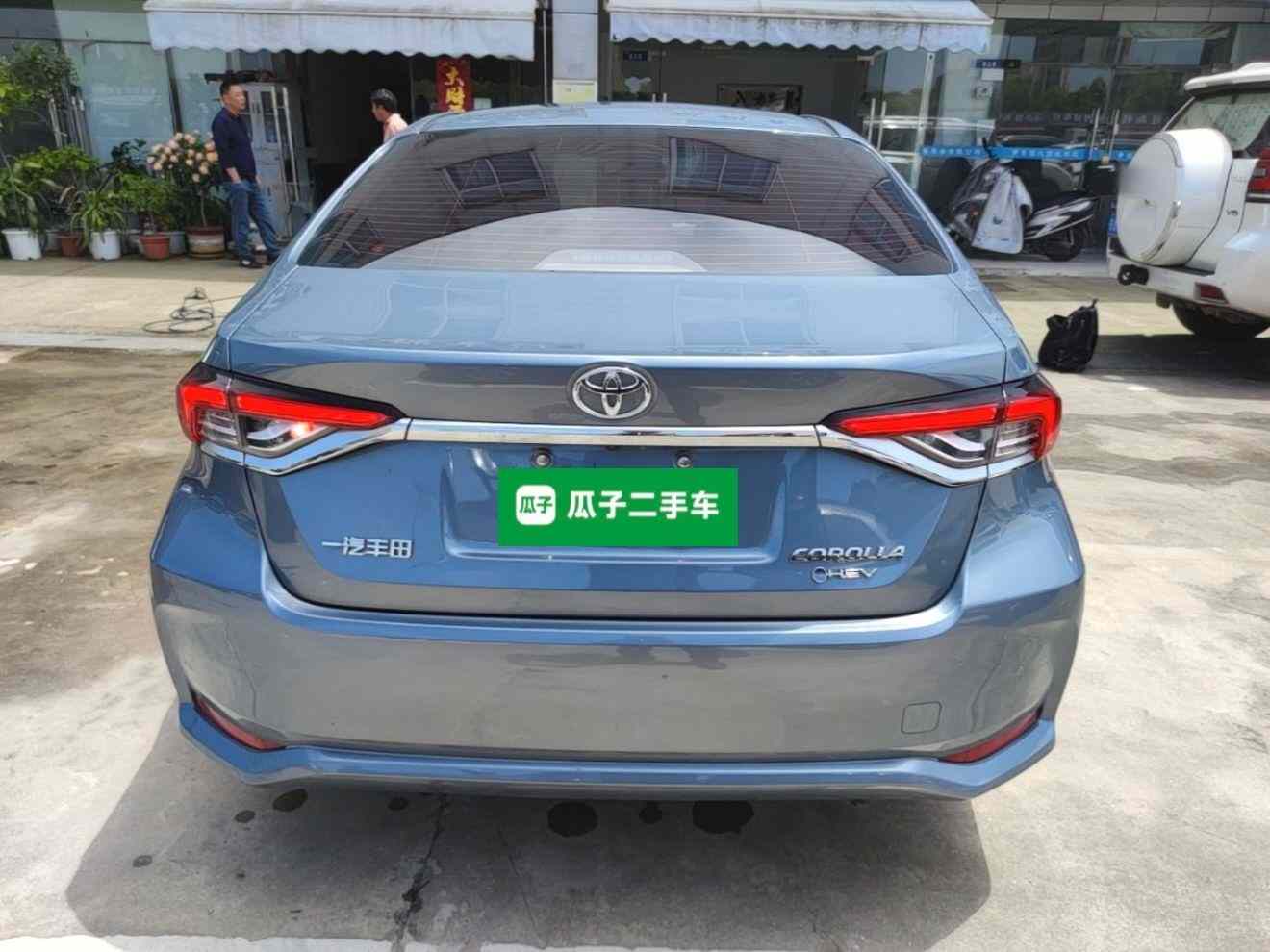 丰田 卡罗拉 2024款 1.8L 智能电混双擎 精英版(3)