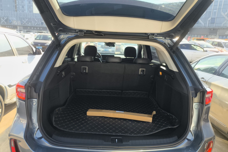 星途凌云 2021款 290T 两驱星耀版机舱底盘23