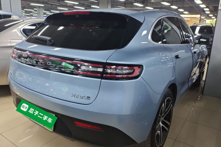 鸿蒙智行 问界M5 2023款 纯电四驱智驾版车身外观7