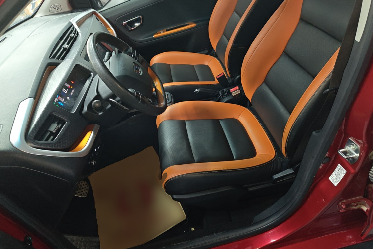 吉利汽车 远景X1 2017款 1.3L 自动玩家版中控内饰19