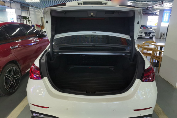 奔驰C级 2022款 C 260 L 运动版机舱底盘23