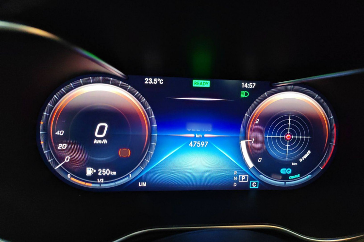 奔驰C级 2021款 C 260 L 运动版中控内饰14