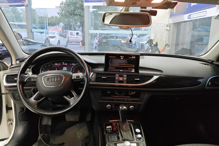 奥迪A6L 2017款 TFSI 舒适型中控内饰7002