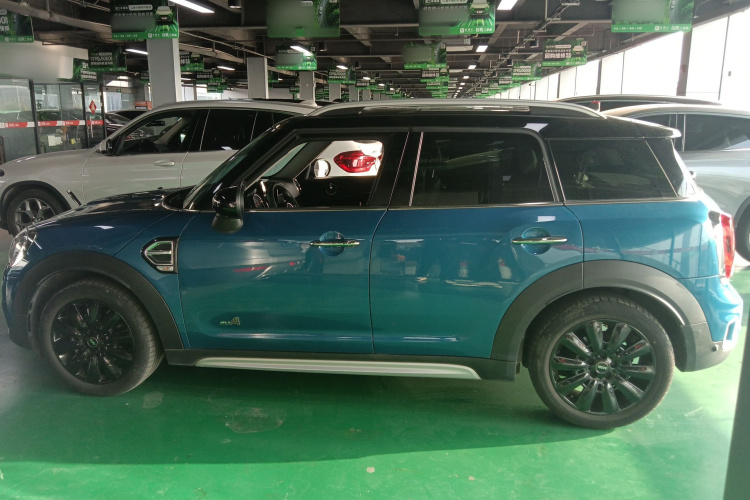 MINI Countryman 2018款 1.5T COOPER ALL4 艺术家车身外观6003