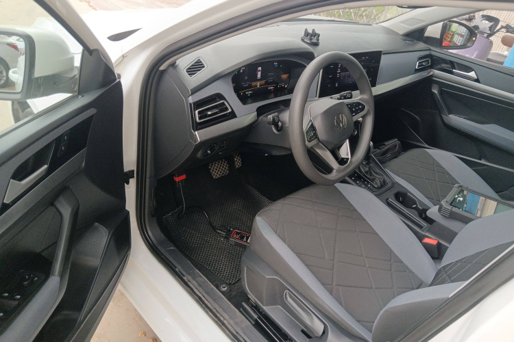 大众 朗逸 2023款 1.5L 自动得逸版中控内饰20