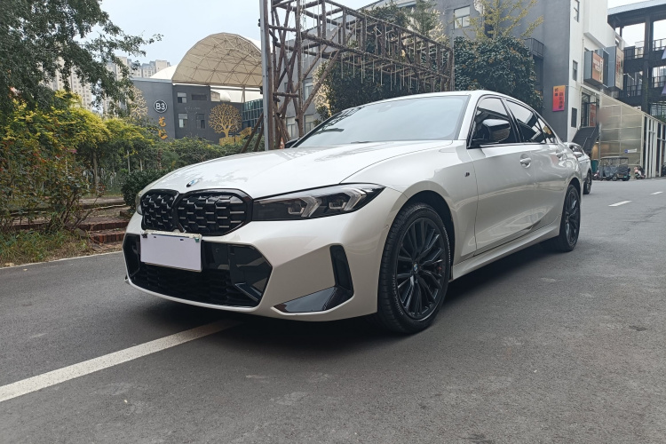 宝马3系 2024款 325Li M运动曜夜套装车身外观1