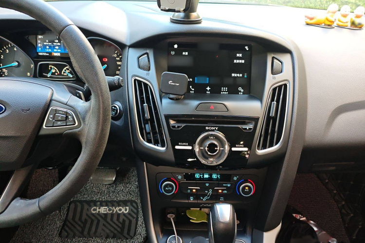 福特 福克斯 2017款 两厢 EcoBoost 180 自动运动型局部细节16