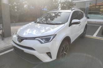 丰田 RAV4荣放 2019款 2.0L CVT两驱风尚版 国VI