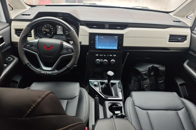 五菱汽车 五菱征程 2021款 1.5T 手动豪华型中控内饰7002