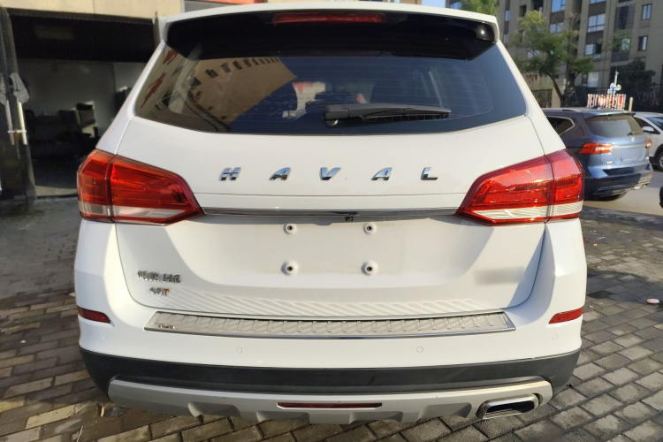 哈弗H6 2017款 蓝标 运动版 1.5T 手动两驱精英型车身外观6