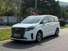 别克GL8 2023款 ES陆尊 尊享型和悦版