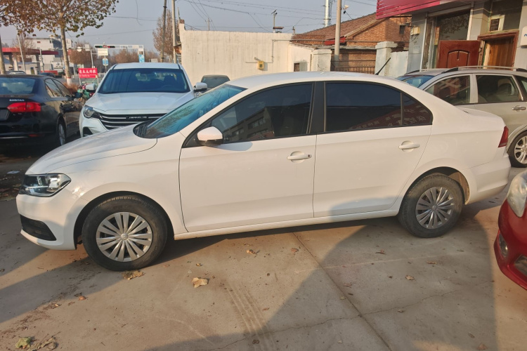 大众 桑塔纳 2021款 1.5L 手动风尚版车身外观4