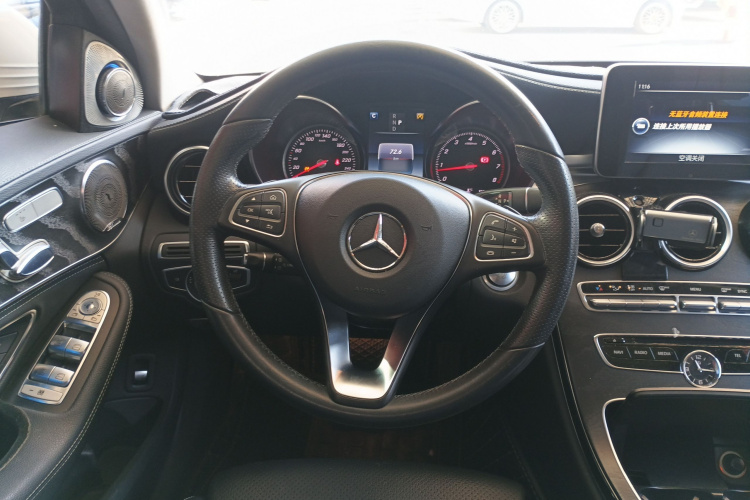 奔驰C级 2017款 改款 C 200 L 运动版局部细节13