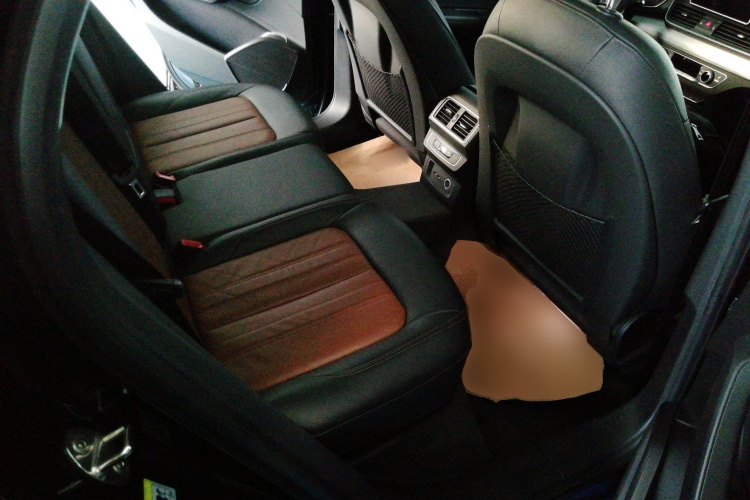 奥迪Q5L 2020款 40 TFSI 荣享时尚型中控内饰21